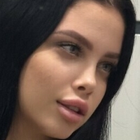 Адриана Миллер Голая