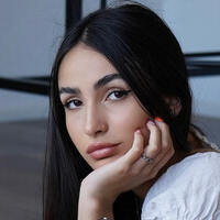 алессіасанторо Голая