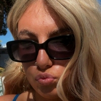 Али Лихи Голая