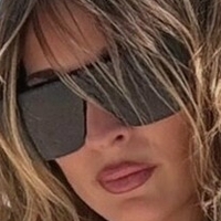 Элли Рэй Голая