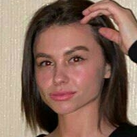Амелия Холмс Голая