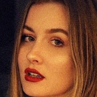 Амелия Перрин Голая