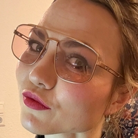 Ана Гамбург Голая