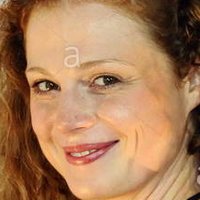 Анья Антонович Голая