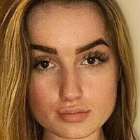Эйприл Опал Голая