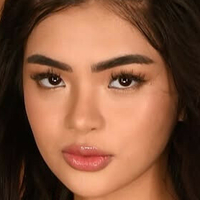 Астрид Ли Голая