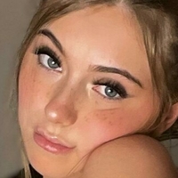 Отумн Алексис Голая