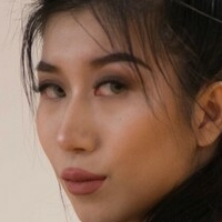 Отумн Чен Голая