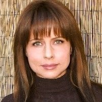 Азалия Давила Голая
