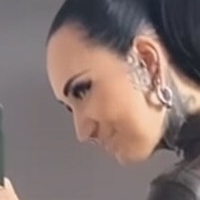 Беллаисадора Голая