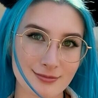 Блувиддоу Голая