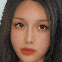 Бодуйежиени Ниницзы Голая