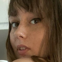 Британикс Голая
