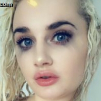 Кейтлин Энн Голая