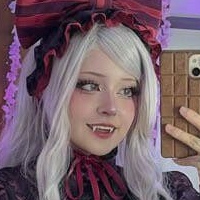 Камил Юки Голая