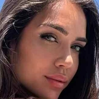 Карла Айш Голая