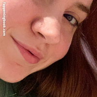 Каролина Лухтенберг Голая