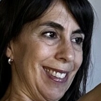 Каролтхемом Голая