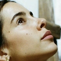 Чабели Састре Гонсалес Голая