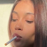 cigarettemuse Голая