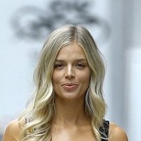 Даниэль Кнудсон Голая