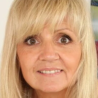 Долли Бёрд Голая