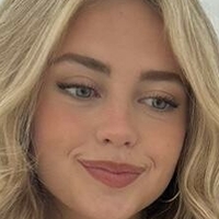 Элли Розинкранц Голая