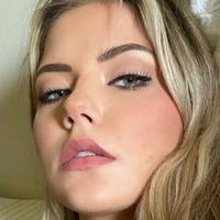 Эмма Мур Голая