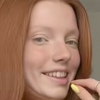 Ева Алма Голая