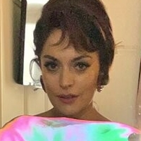 Эзги Мола Голая