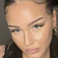 Габби Броман Голая