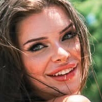 Хейли Ларэ Голая