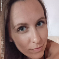 Ханна Мэйв Голая