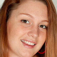 Хармони Уайт Голая