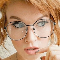 Холли Беннетт Голая