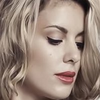 Илена Ингверсен Голая