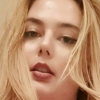Ит Ариана Голая