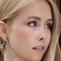 Айза и Элл Криссантандер Голая