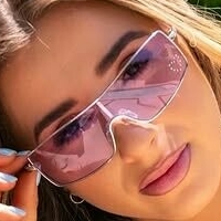 Джессика Макрина Голая