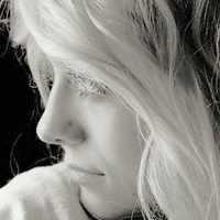 Дзезз Вон Сперлинг Голая