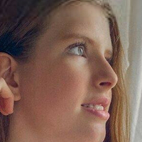 Жулинья Модельо Голая