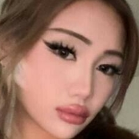 Джуслин Джулиана Голая