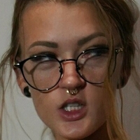 Камми Розеншёльд Голая