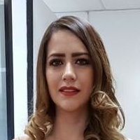 Карла Эспиноза Голая