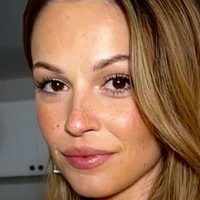 Кайла Уоллес Голая