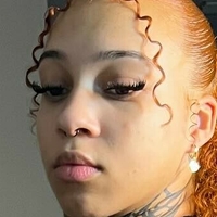 Кинки Кха Голая