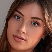 Киттенсарафри Голая