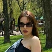 Крисблоу Голая