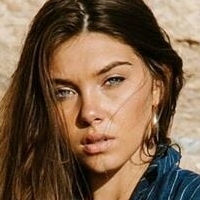 Лорен Мённер Голая