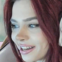 Лил Чери Пи Голая